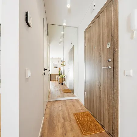 Modern Next To Castle Apartamento